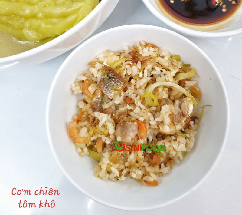 Cơm chiên cá mặn tôm khô